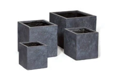 Plantenbak Arizona Cubi - L44 X B44 X H38cm - Donkergrijs 6 Plantenbak Arizona Cubi - L44 X B44 X H38cm - Donkergrijs -Planten Winkel arizona cubi graphite w44h38 plantenbak 6 8
