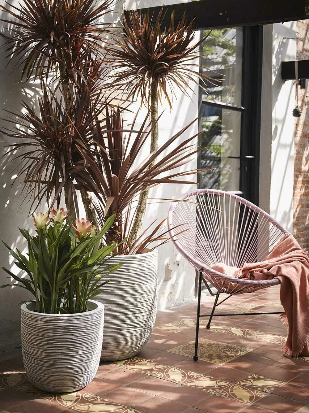 Capi Bloempot Bol Nature Rib NL - D43 X H41cm - Ivoor 4 Capi Bloempot Bol Nature Rib NL - D43 X H41cm - Ivoor - Afbeelding 2