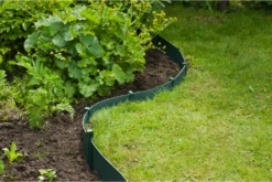Tuinborderrand PE Groen 3mm - 10x0,15m - Nature -Planten Winkel tuinborderrand pe groen 3mm 10x0 15m nature 3