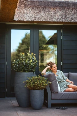 Capi Bloempot Nature Elegant Rib NL - D46 X H58cm - Donkergrijs -Planten Winkel vaas elegant laag rib nl donkergrijs bloempot 3 4